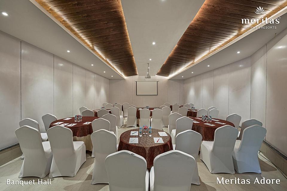 Meritas Adore Resort Lonavla Zewnętrze zdjęcie